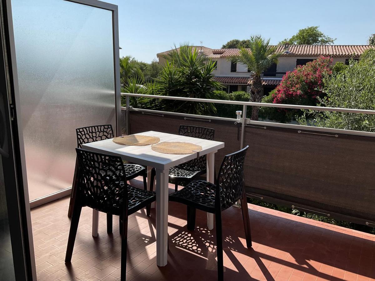 Studio Climatise Avec Parking Prive Proche Port Le Brusc Et Plages *